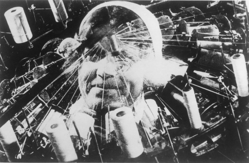 Chelovek s kino-apparatom / Man with a Movie Camera