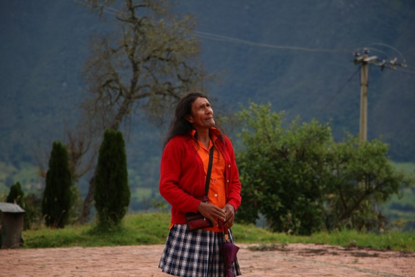 Miss Maria, Skirting the Mountain