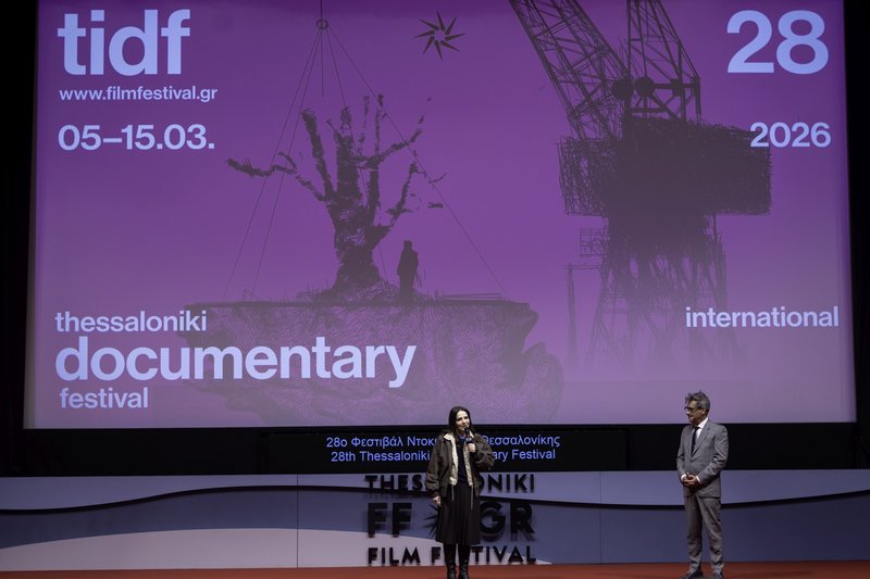 Η Ζιλιέτ Μπινός στην προβολή του ντοκιμαντέρ "Ιn-I In Motion"