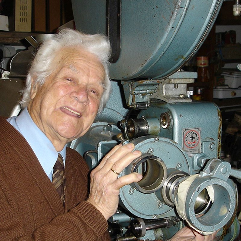 Ο ΤΕΛΕΥΤΑΙΟΣ ΜΗΧΑΝΙΚΟΣ ΠΡΟΒΟΛΗΣ - THE LAST PROJECTIONIST