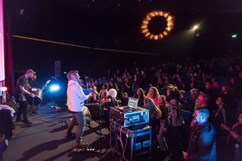 PROBOLH_THS_TAINIAS_THRAKS_PANKC_KUZIN